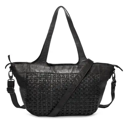 Rummelig skuldertaske